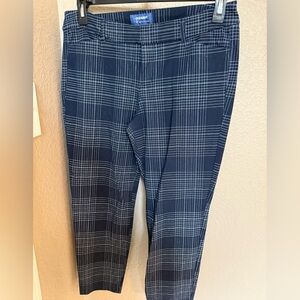 Old Navy Pixie Mid-Rise